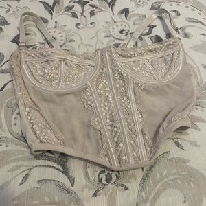 La Hearts Lace Bustier in Cream